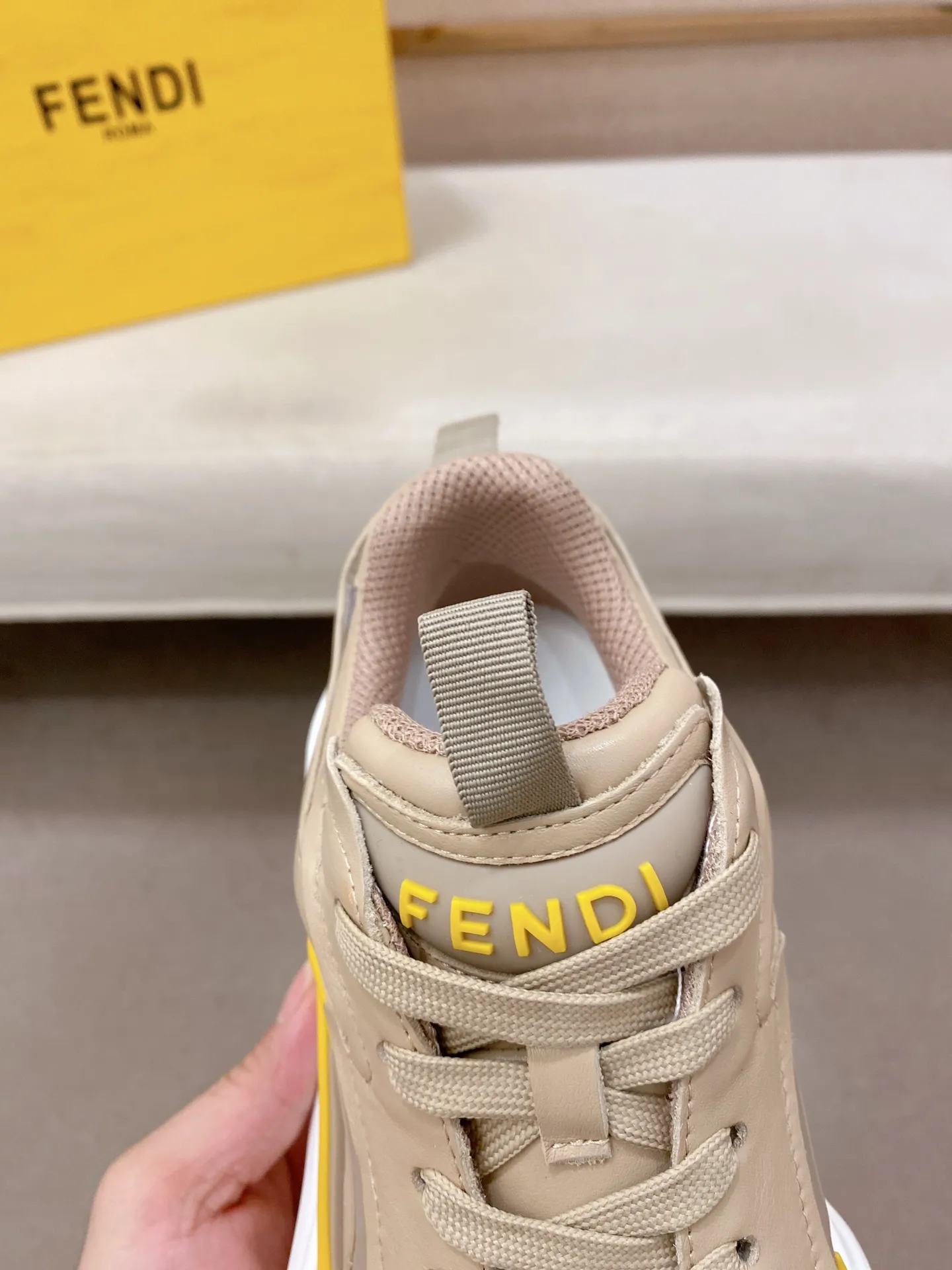 Factory price 580💰 FENDI new model (Fendi) official website 1:1 copy 👊🏻Upper 🇮🇹Imported cowhide🇩🇪Inside imported breathable mesh lining. The original outsole is molded to reflect the identity of every man, and the upper foot is elegant and stable🚶🏻🚶🏻The high-end custom counter original replica📯The shoe last remains unchanged regardless of wind and rain, and can withstand the verification of time🔍️,🔵 Size: 39-45. Can be customized 38-46 non-refundable and non-exchangeable!